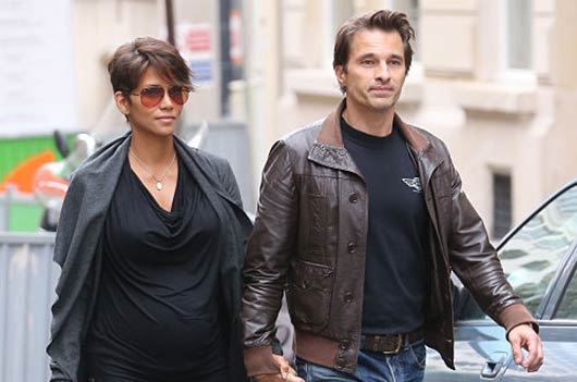 CelebScoop-A-Baby-Boy-for-Halle-Berry-MainPhoto