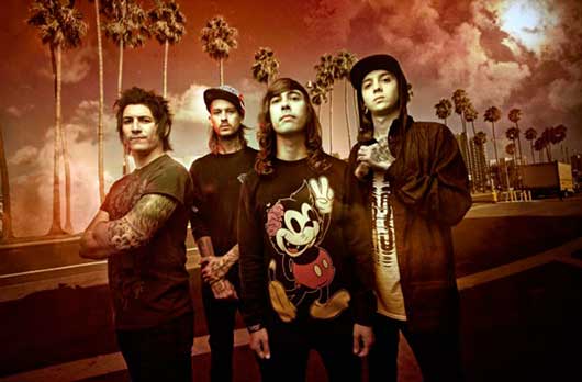Mexican-American Band Pierce the Veil Rocks Its Way to Stardom-MainPhoto