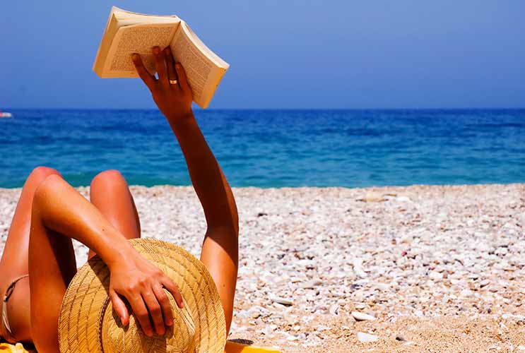 15-New-Books-that-are-Ideal-for-the-Beach-MainPhoto