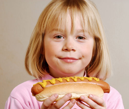 10-Great-Excuses-to-Eat-a-Hot-Dog-photo6