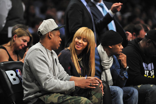Pop-Gossip-10-Reasons-Why-We-Dont-Want-to-Believe-the-Beyonce-&-Jay-Z-Marriage-Rumors-photo5