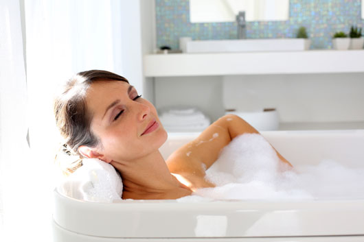 Soak-Therapy-10-Reasons-why-a-Hot-Bath-Always-Fixes-Everything-photo2