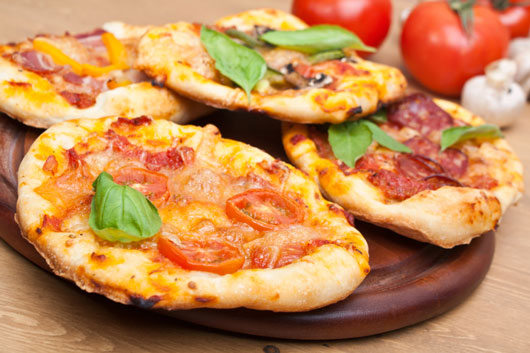 Home-Grown-15-Ways-to-Make-Healthy-Pizza-is-Your-Own-Kitchen-photo5