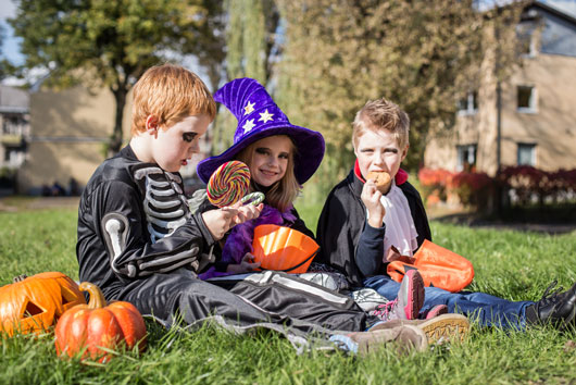 10 Halloween Activities for Kids that Are Even Better than Trick-or ...