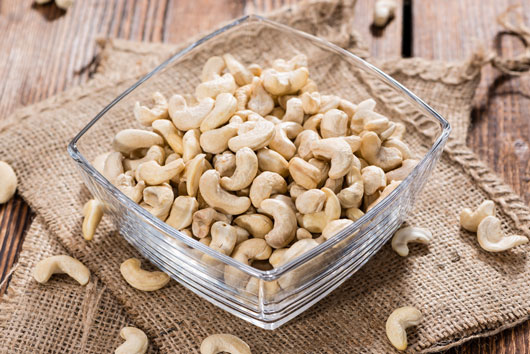 Nuts-about-Truth-14-Reasons-why-Cashews-Always-Win-photo2