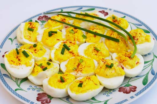 The-Infernal-Breakfast-10-Ways-to-Make-Deviled-Eggs-Photo2