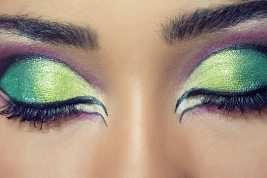Cosmic-Cosmetics-15-Tips-for-Glamorous-New-Years-Looks-photo14