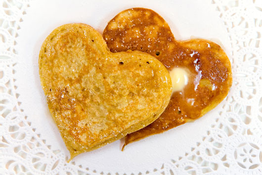 7-Valentines-Breakfast-Ideas-that-will-Make-you-Get-Right-Back-Into-Bed-photo2