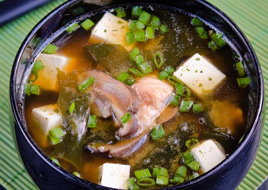 8-Miso-Soup-Recipes-that-Feel-Like-Healing-in-a-Bowl-MainPhoto