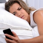 Ween-the-Screen-10-Reasons-to-Stop-Staring-at-Your-Phone-Before-Bed-MainPhoto