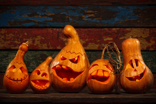 Next-Level-Pumpkin-Carving-Ideas-for-the-Autumnal-Artiste-Photo3