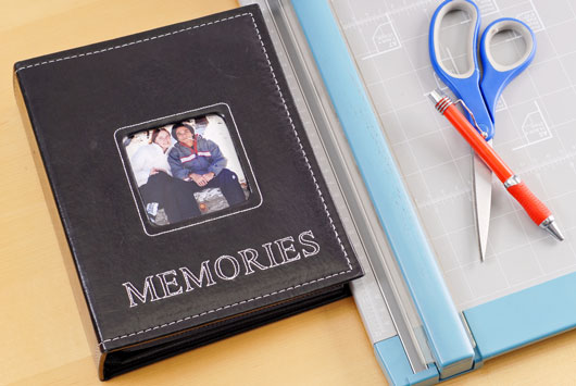 9.Picture-This-10-DIY-Holiday-Gifts-that-Involve-Your-Favorite-Photographs-MainPhoto