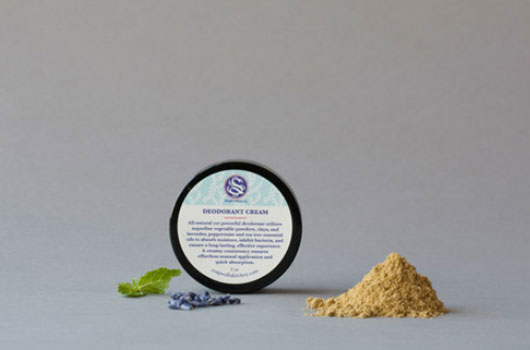 Aromatic-Ace-5-Natural-Deodorant-Brands-that-Actually-Work-Photo3