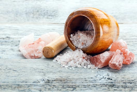 Why-Everyone-is-Talking-About-Himalayan-Salt-MainPhoto